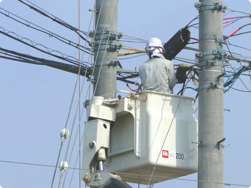 有限会社日進電工社の代表取締役奥井忠勝社長の顔写真